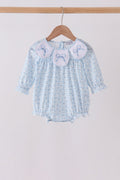 Blue bow embroidery bubble