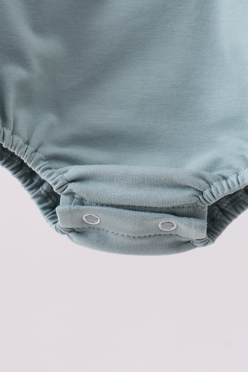 Blue gray Puppy embroidery bubble