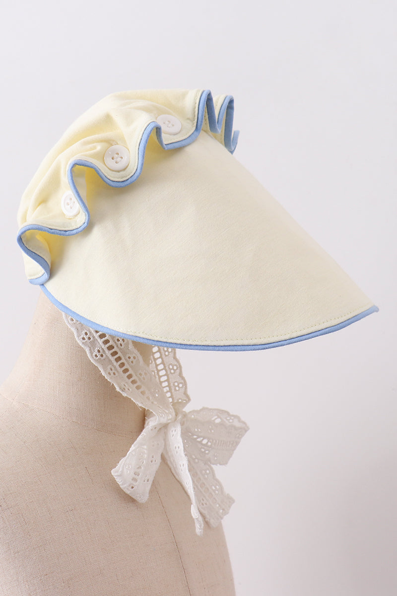 Cream lace bonnet