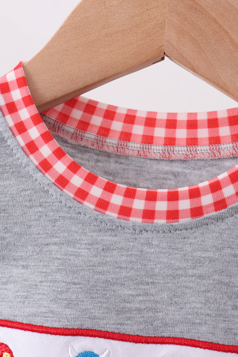 Grey character embroidery bubble