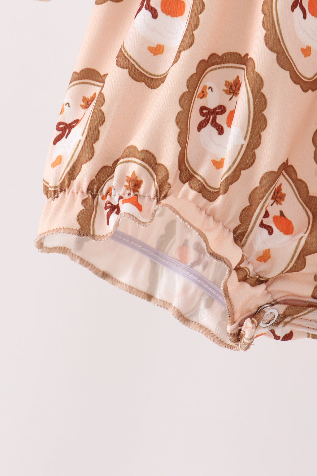 Brown goose pumpkin ruffle bubble